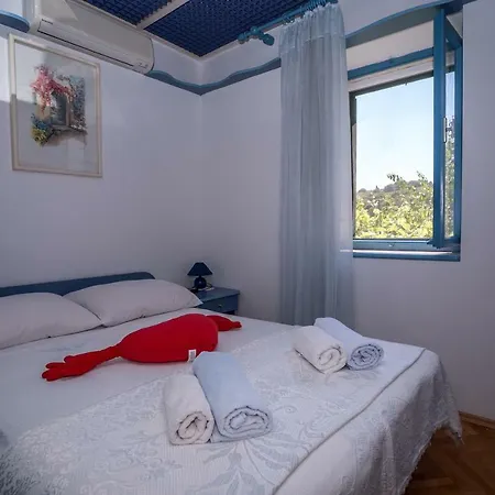 Holiday House Perica * Povlja (Brac)