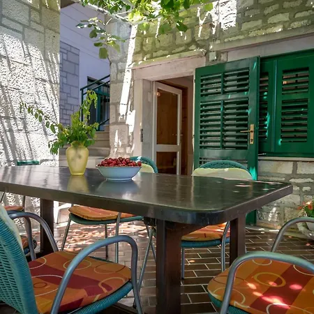 Holiday House Perica Willa