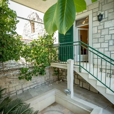 Holiday House Perica Willa